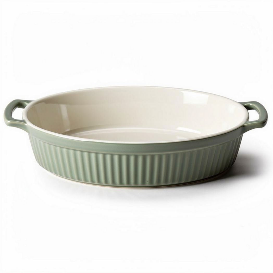 Groene keramieken ovenschotel met diameter van 30 cm en hoogte van 6 cm